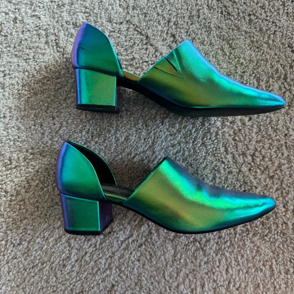 Intentionally Blank Green Iridescent Leather Heels Size 10 - Picture 4 of 13